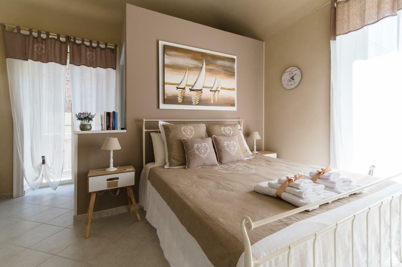 Casa Dolce Casa - Guest House Santo Stefano di Camastra Dış mekan fotoğraf